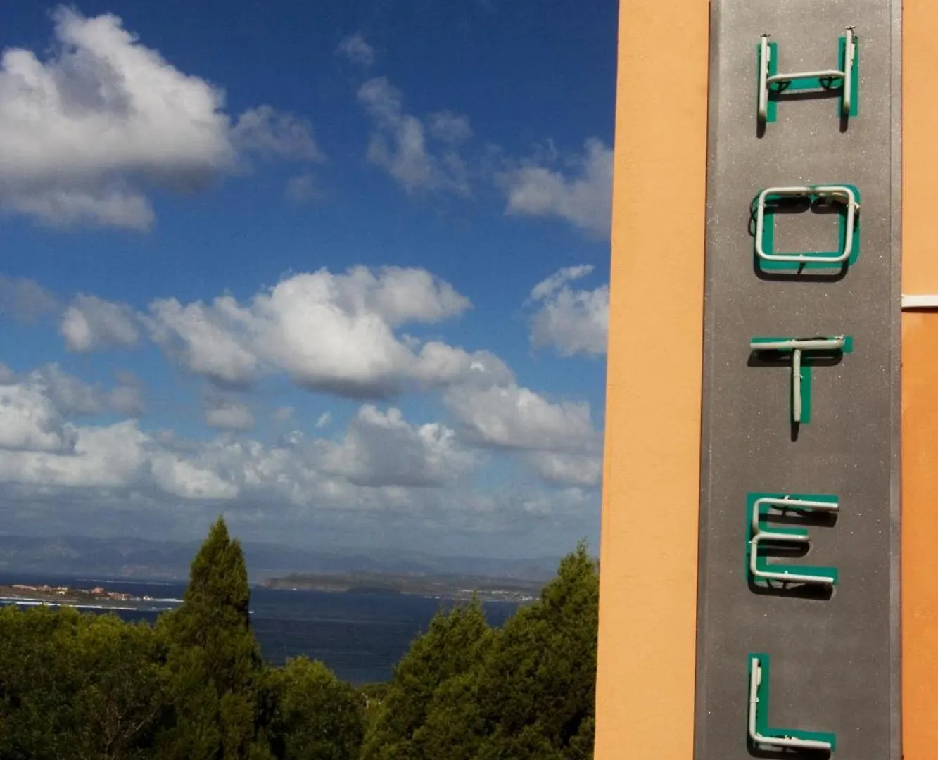 Hotel Paola كارلوفورتي