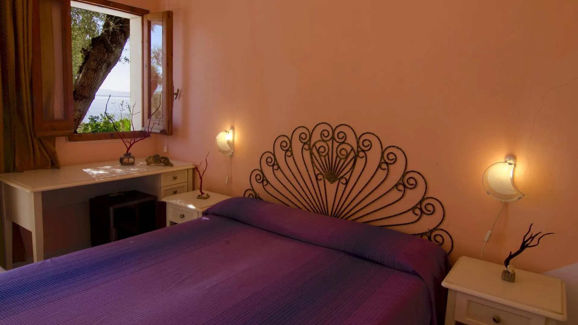 Hotel Paola كارلوفورتي